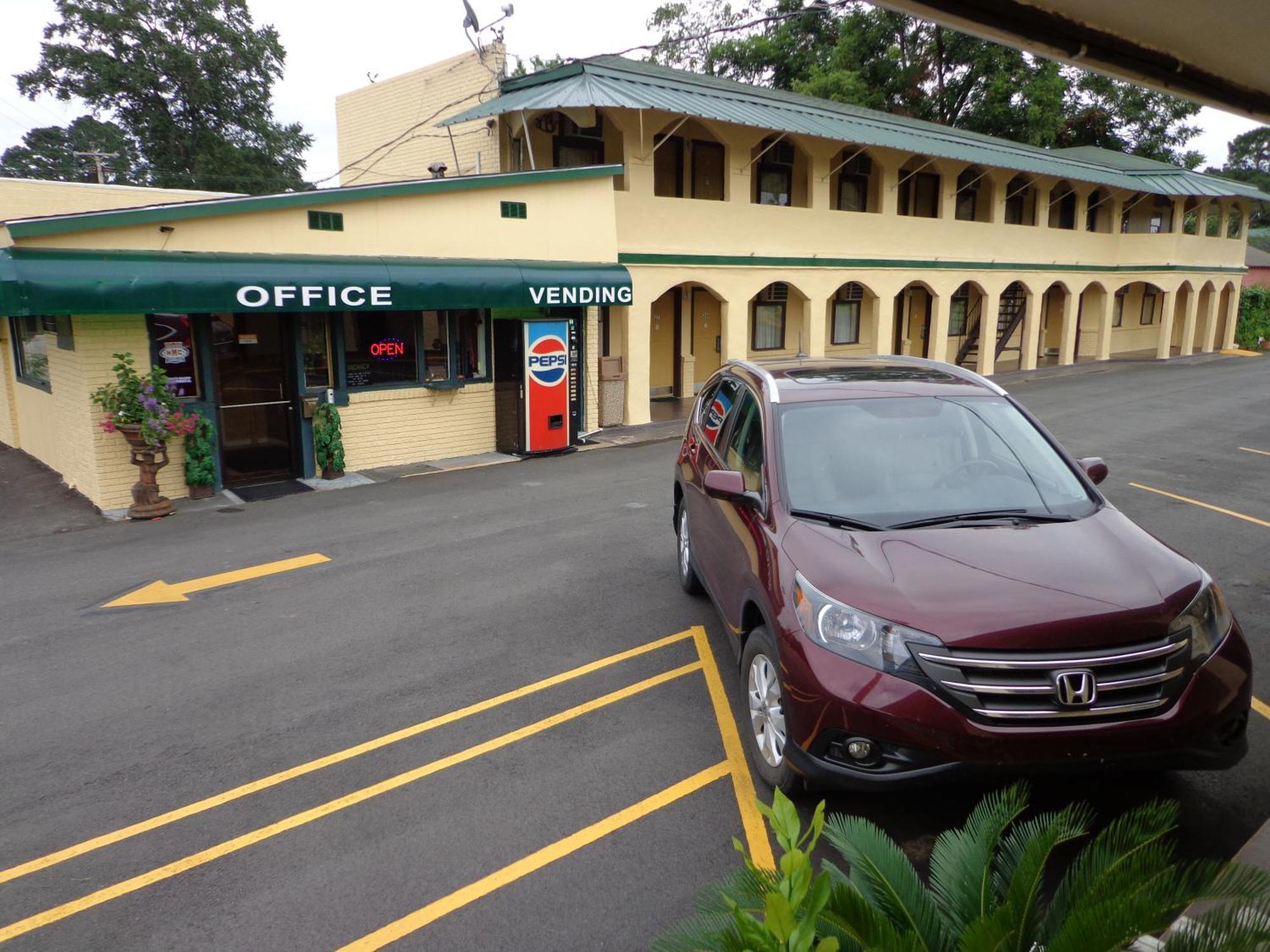 Economy Inn Express Warren Экстерьер фото