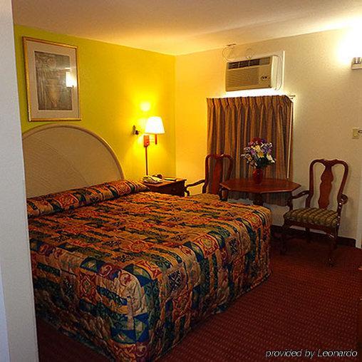 Economy Inn Express Warren Экстерьер фото